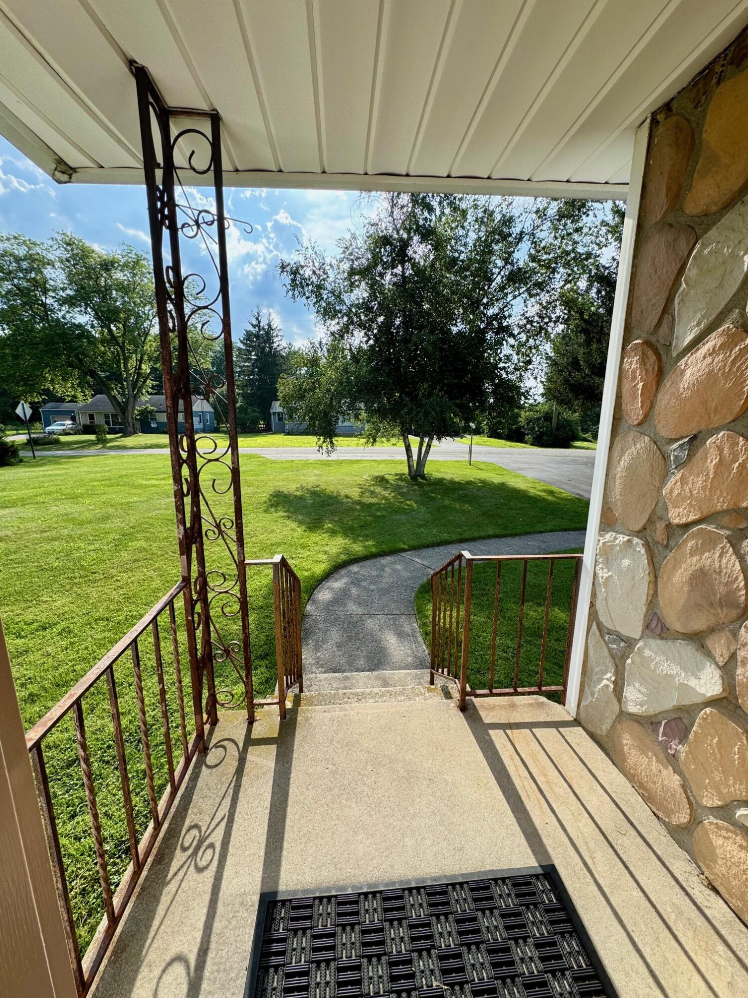 3412 Hedgely Road, Springfield, Ohio 45506