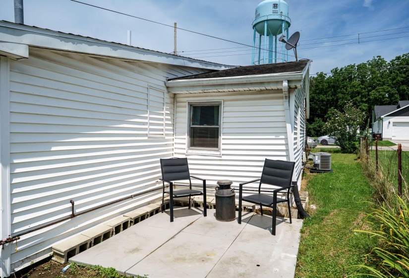 32-web-or-mls-315-e-jamestown-st