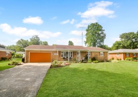 22 Greenmoor Drive, Arcanum, Ohio 45304, 3 Bedrooms Bedrooms, ,2 BathroomsBathrooms,Residential,For Sale,Greenmoor,1040365