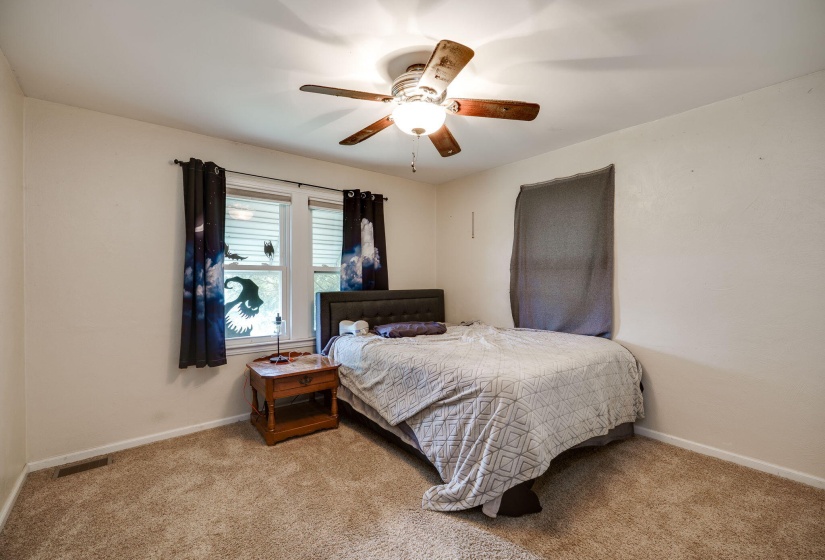 17-web-or-mls-18-sunset-mc-creary-dr