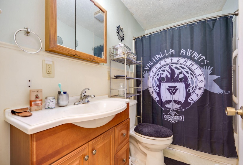 22-web-or-mls-18-sunset-mc-creary-dr