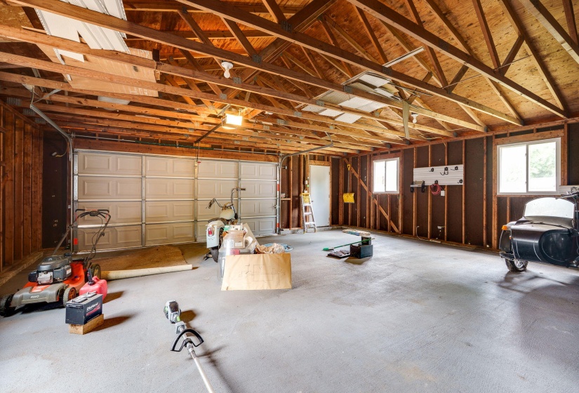 31-web-or-mls-18-sunset-mc-creary-dr