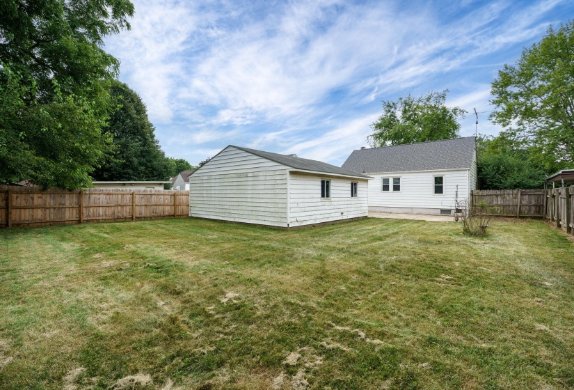 35-web-or-mls-18-sunset-mc-creary-dr