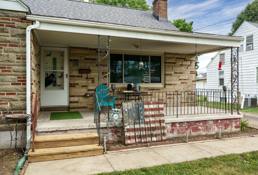 4-web-or-mls-18-sunset-mc-creary-dr