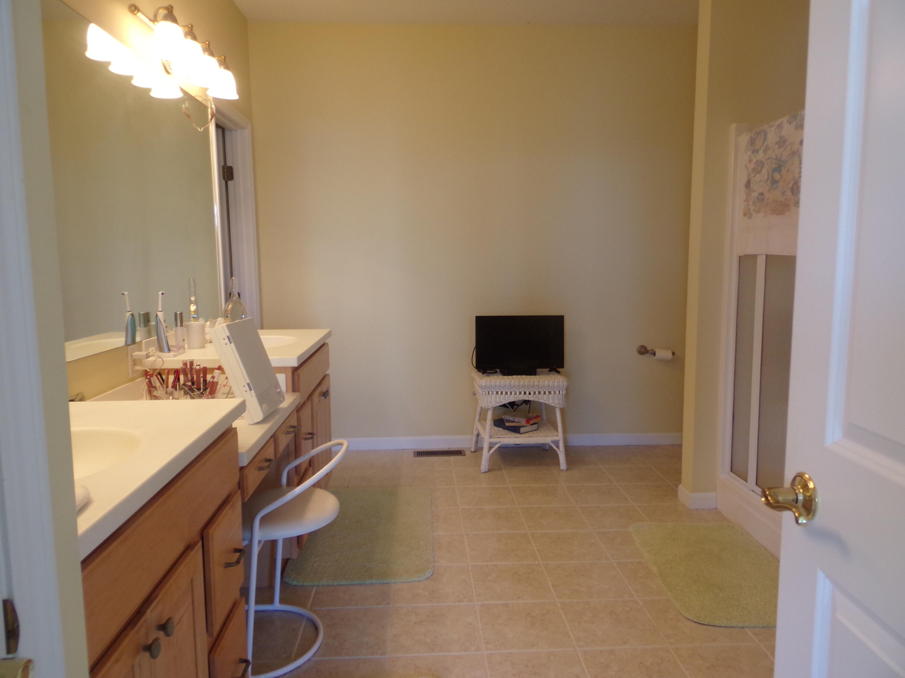 78 Southmoor Drive, Saint Marys, Ohio 45885