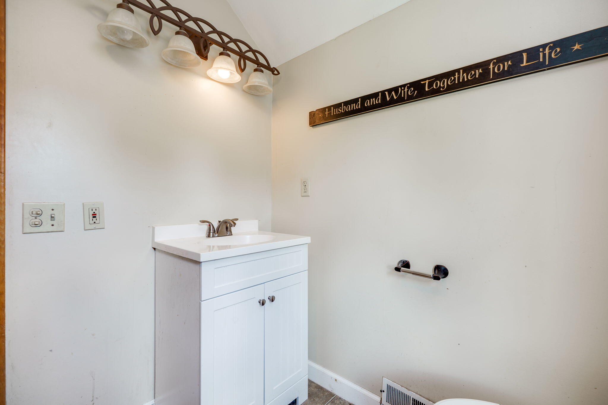 439 Lawnview Avenue, Springfield, Ohio 45505