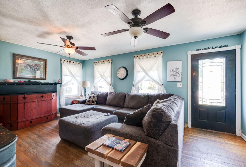 10-web-or-mls-439-lawnview-ave