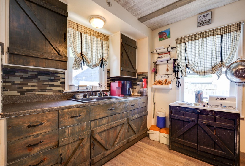 23-web-or-mls-439-lawnview-ave