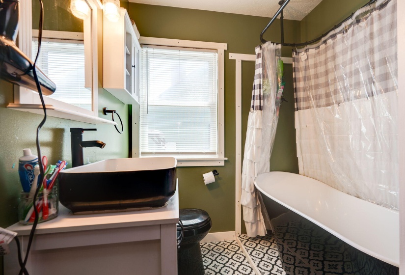 27-web-or-mls-439-lawnview-ave