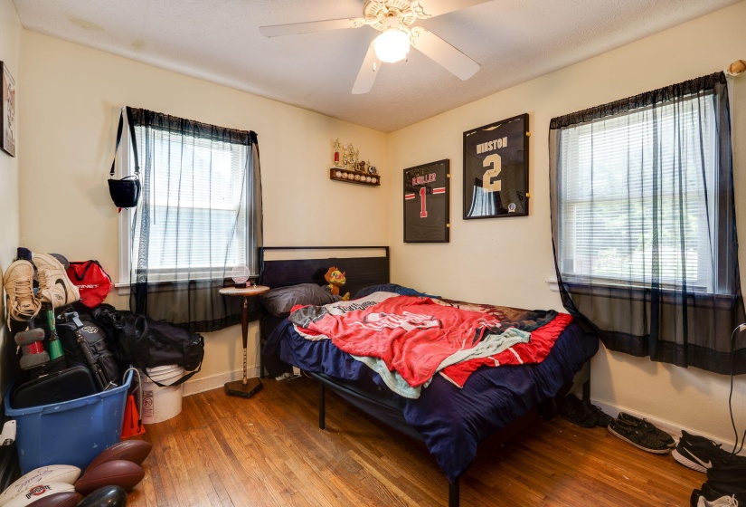 28-web-or-mls-439-lawnview-ave