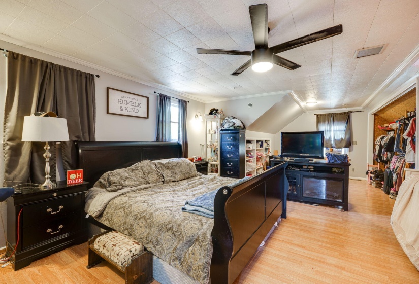 35-web-or-mls-439-lawnview-ave