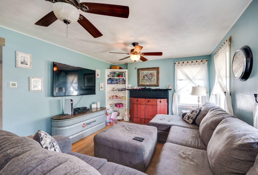 8-web-or-mls-439-lawnview-ave