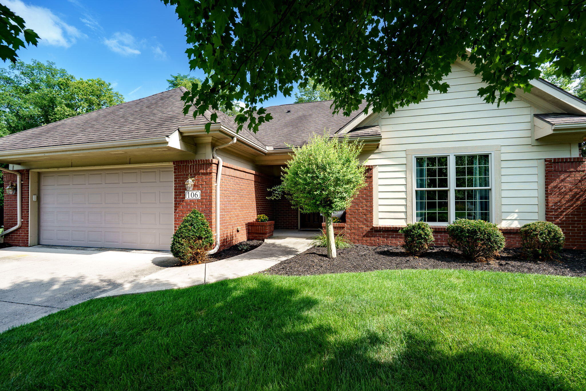 106 Rebecca Circle, Englewood, Ohio 45322