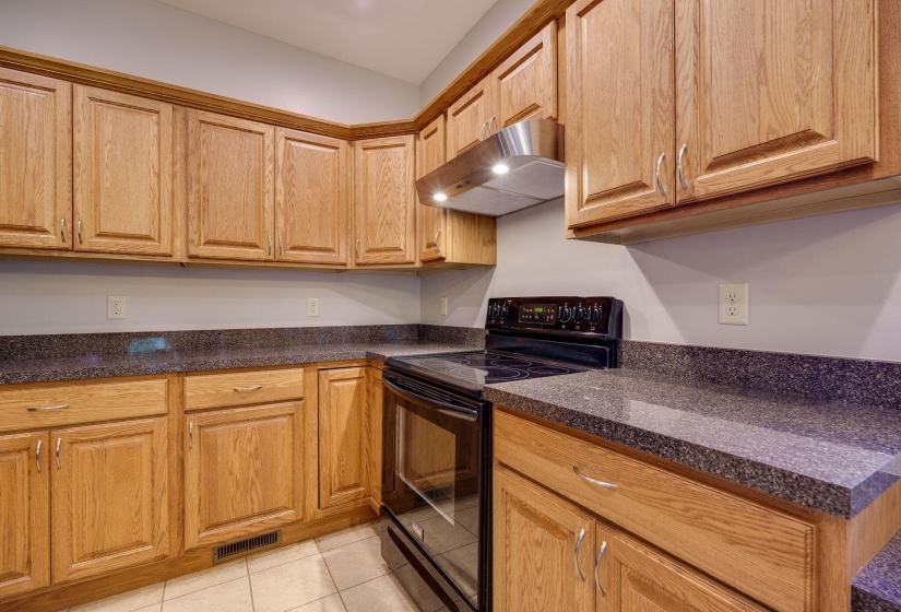 27-web-or-mls-106-rebecca-cir