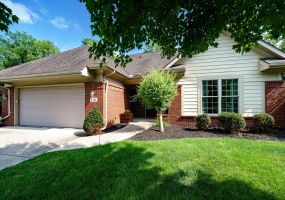 106 Rebecca Circle, Englewood, Ohio 45322, 2 Bedrooms Bedrooms, ,2 BathroomsBathrooms,Residential,For Sale,Rebecca,1040387