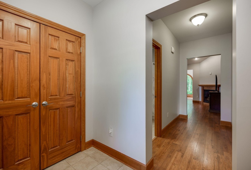 7-web-or-mls-106-rebecca-cir