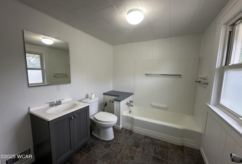 666 Dewey Avenue, Lima, Ohio, 2 Bedrooms Bedrooms, ,2 BathroomsBathrooms,Residential,For Sale,Dewey,307828