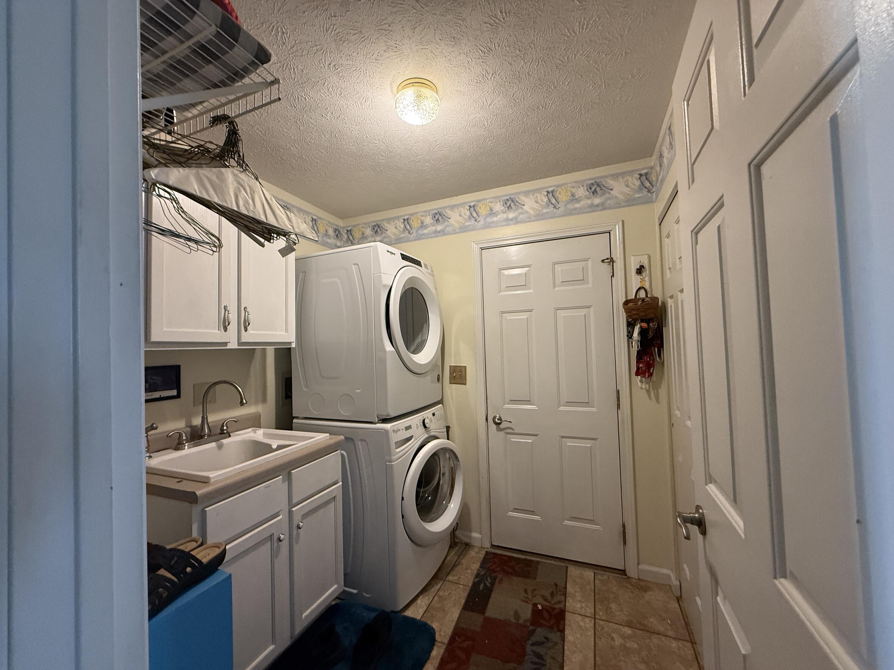 143 Lago Vue Court, Saint Marys, Ohio 45885
