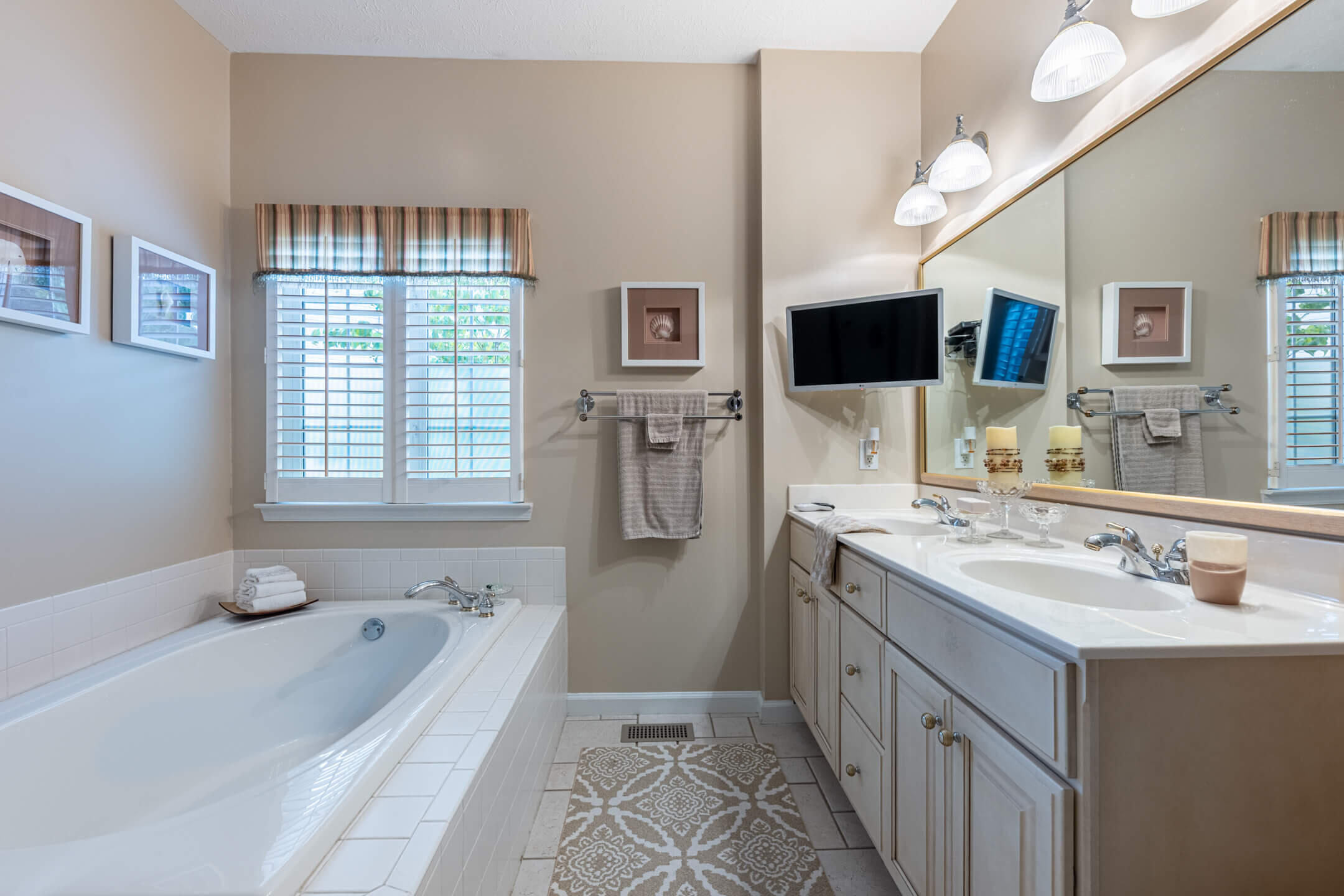 85 Glass Court, Springboro, Ohio 45066
