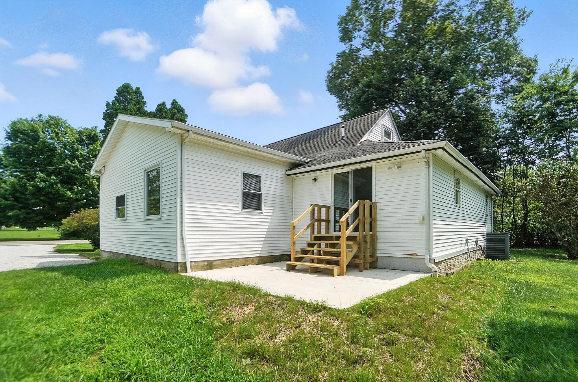 910 Alcony-Conover Road, Troy, Ohio 45373
