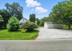 910 Alcony-Conover Road, Troy, Ohio 45373, 4 Bedrooms Bedrooms, ,2 BathroomsBathrooms,Residential,For Sale,Alcony-Conover,1040398