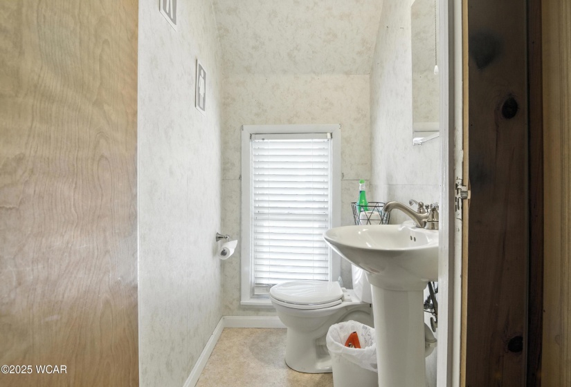 668 Washington Street, Van Wert, Ohio, 3 Bedrooms Bedrooms, ,1 BathroomBathrooms,Residential,For Sale,Washington,307839