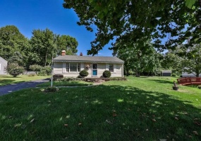 402 Greenacres Drive, Springfield, Ohio 45504, 3 Bedrooms Bedrooms, ,1 BathroomBathrooms,Residential,For Sale,Greenacres,1040005