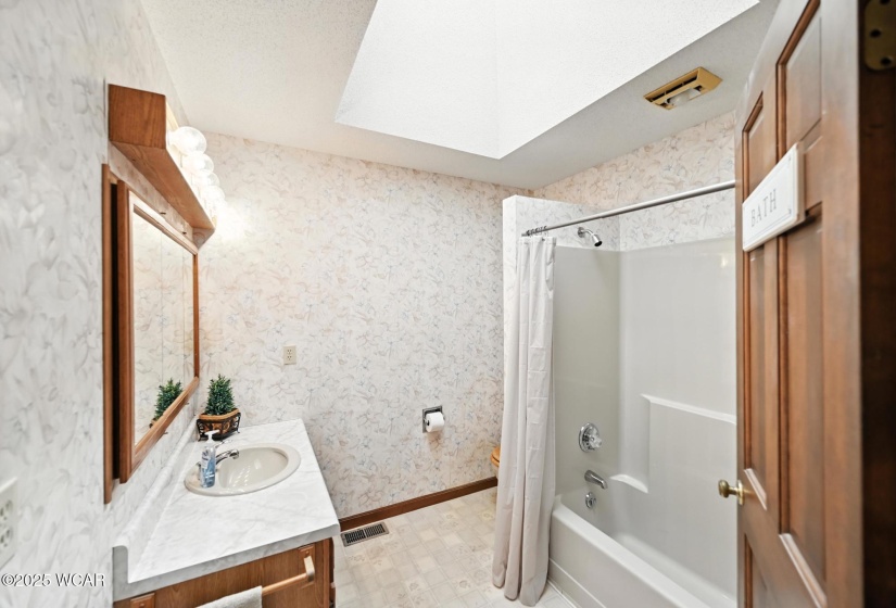1739 Plainfield Drive, Lima, Ohio, 3 Bedrooms Bedrooms, ,2 BathroomsBathrooms,Residential,For Sale,Plainfield,307852