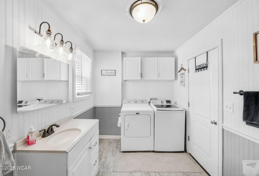 102 Silver Street, Kenton, Ohio, 3 Bedrooms Bedrooms, ,2 BathroomsBathrooms,Residential,For Sale,Silver,307853