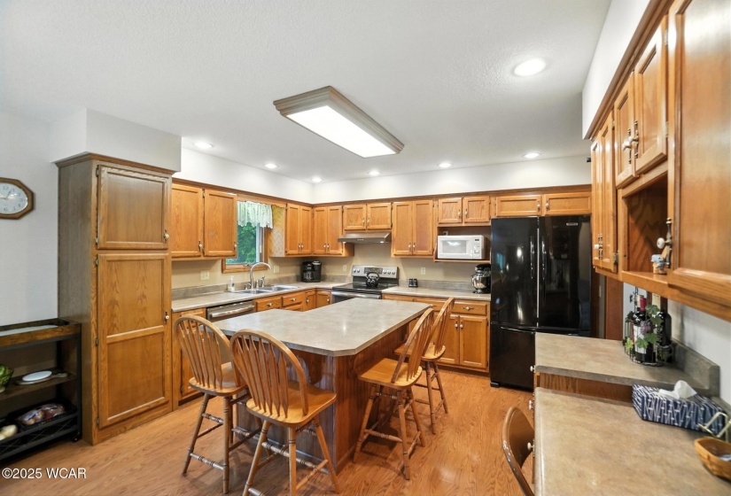 2136 Arlington Drive, Lima, Ohio, 3 Bedrooms Bedrooms, ,2 BathroomsBathrooms,Residential,For Sale,Arlington,307855