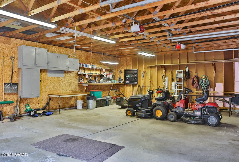 728 Meadowbrook Dr Drive, Lima, Ohio, 3 Bedrooms Bedrooms, ,1 BathroomBathrooms,Residential,For Sale,Meadowbrook Dr,307857