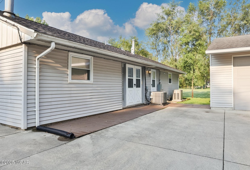 728 Meadowbrook Dr Drive, Lima, Ohio, 3 Bedrooms Bedrooms, ,1 BathroomBathrooms,Residential,For Sale,Meadowbrook Dr,307857