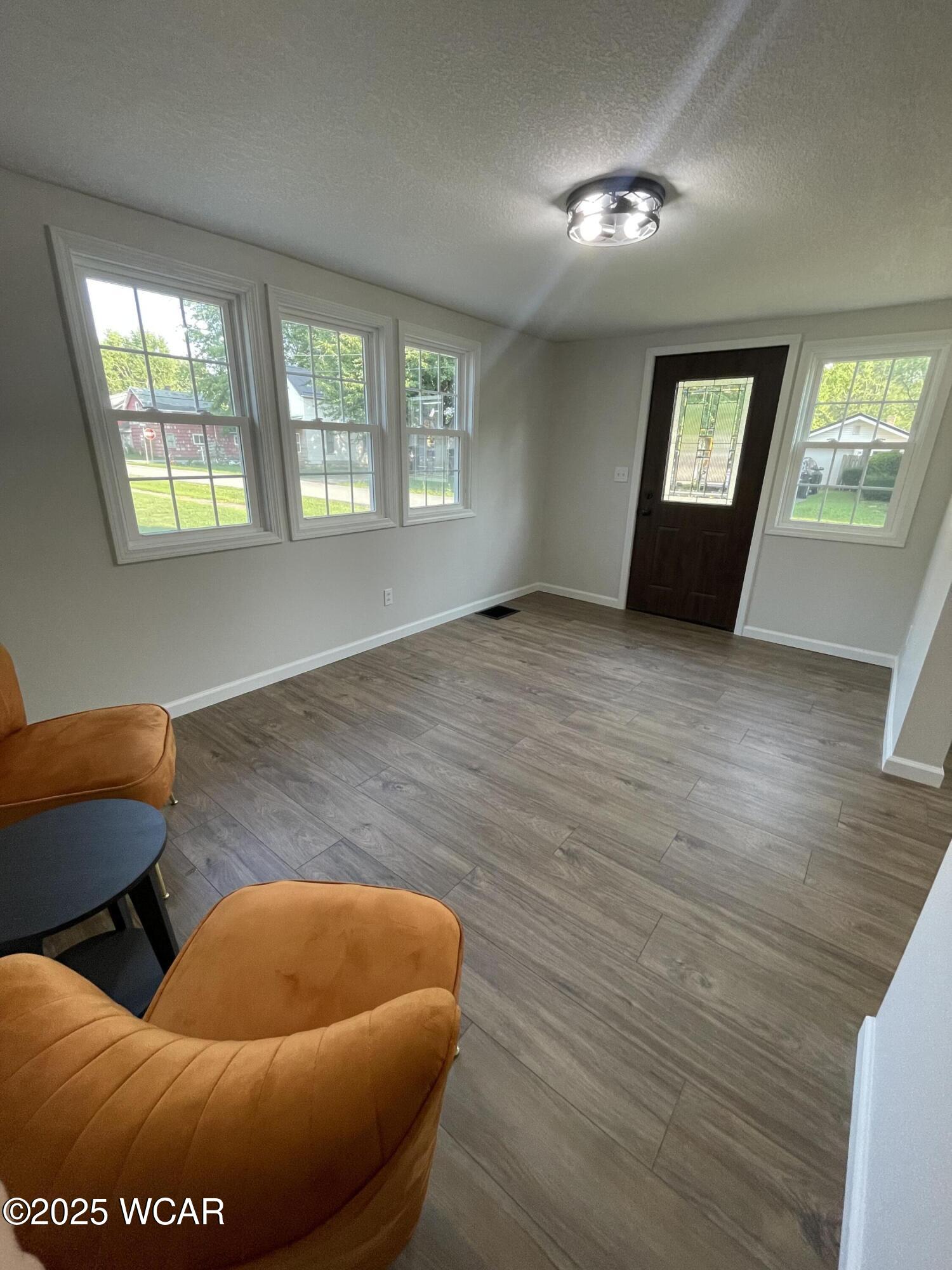 201 South Street, Middle Point, Ohio