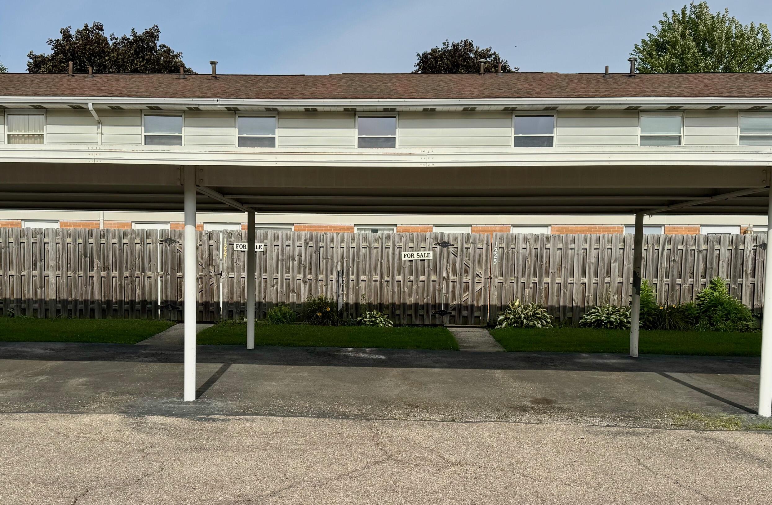 1225 Vester Avenue, Springfield, Ohio 45503