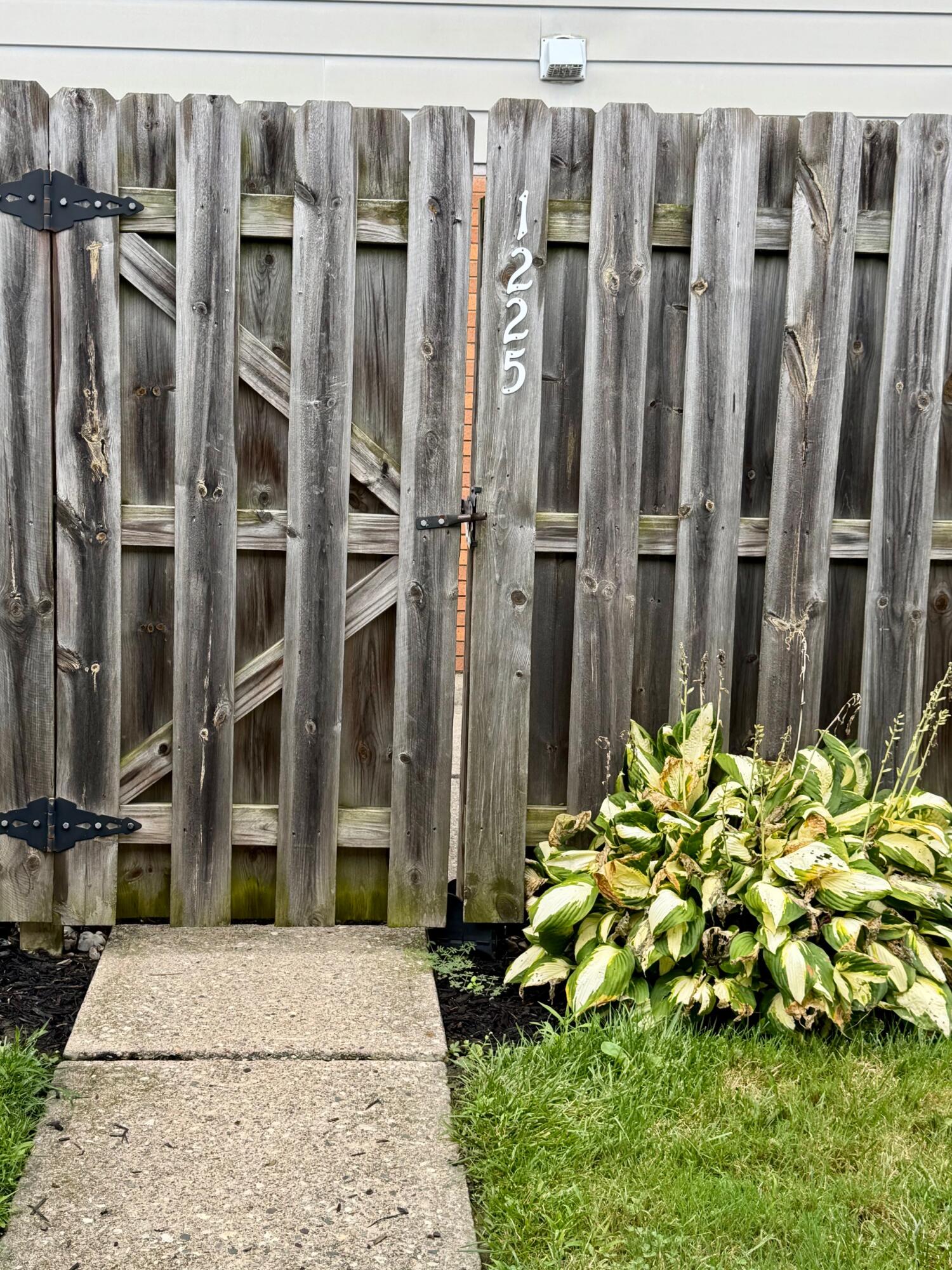 1225 Vester Avenue, Springfield, Ohio 45503