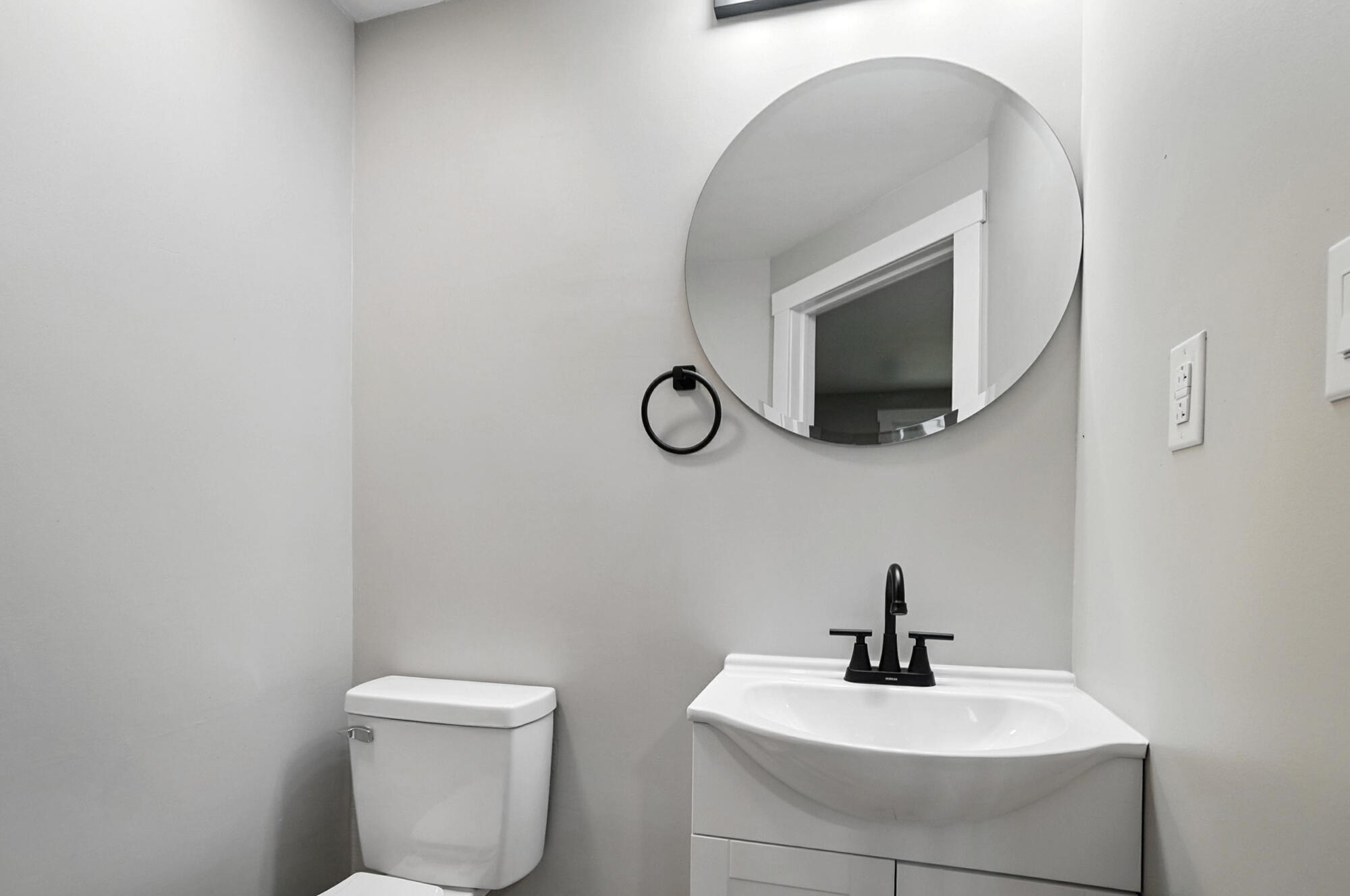 1709 Thomas Drive, Springfield, Ohio 45503