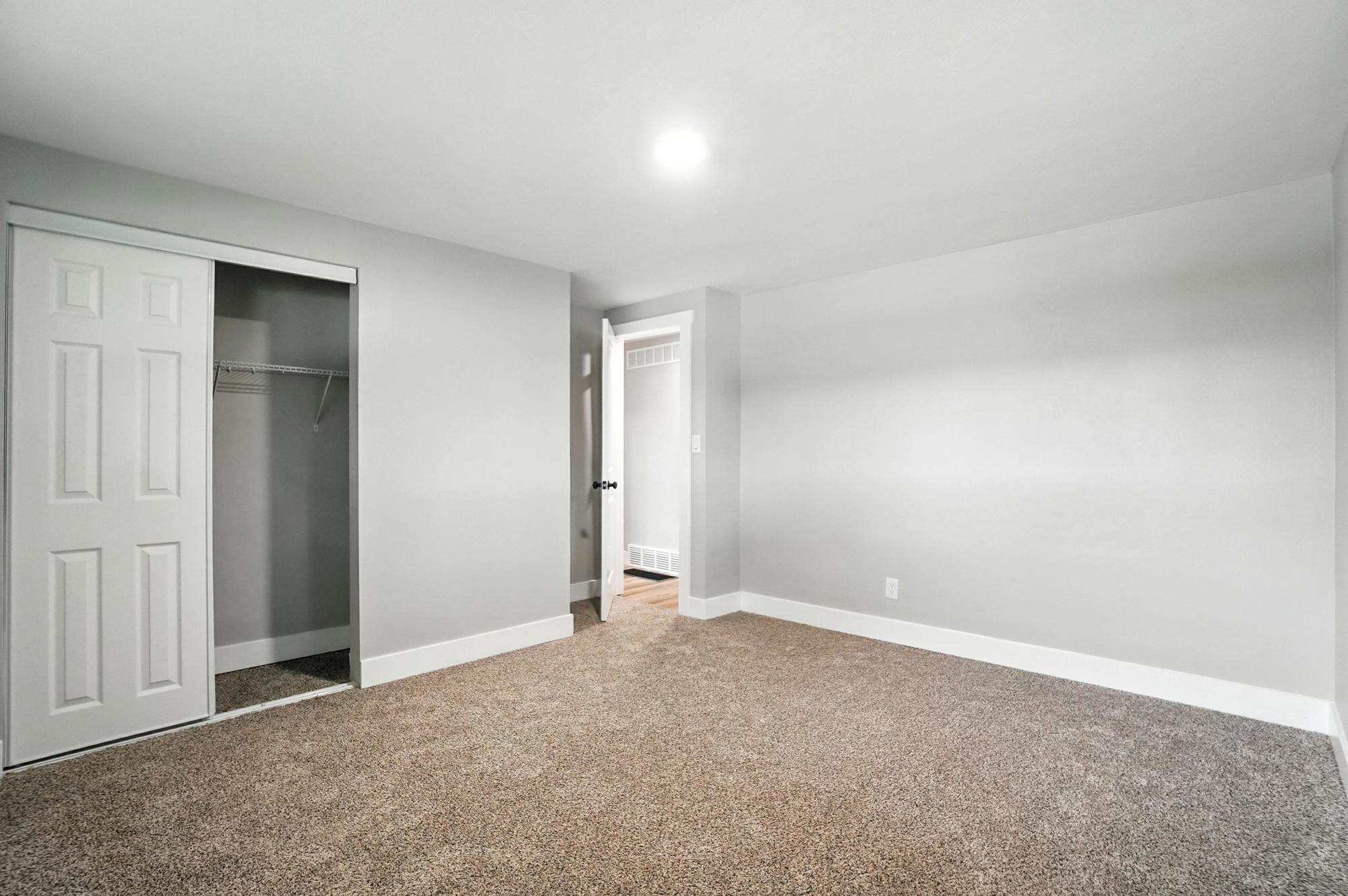 1709 Thomas Drive, Springfield, Ohio 45503