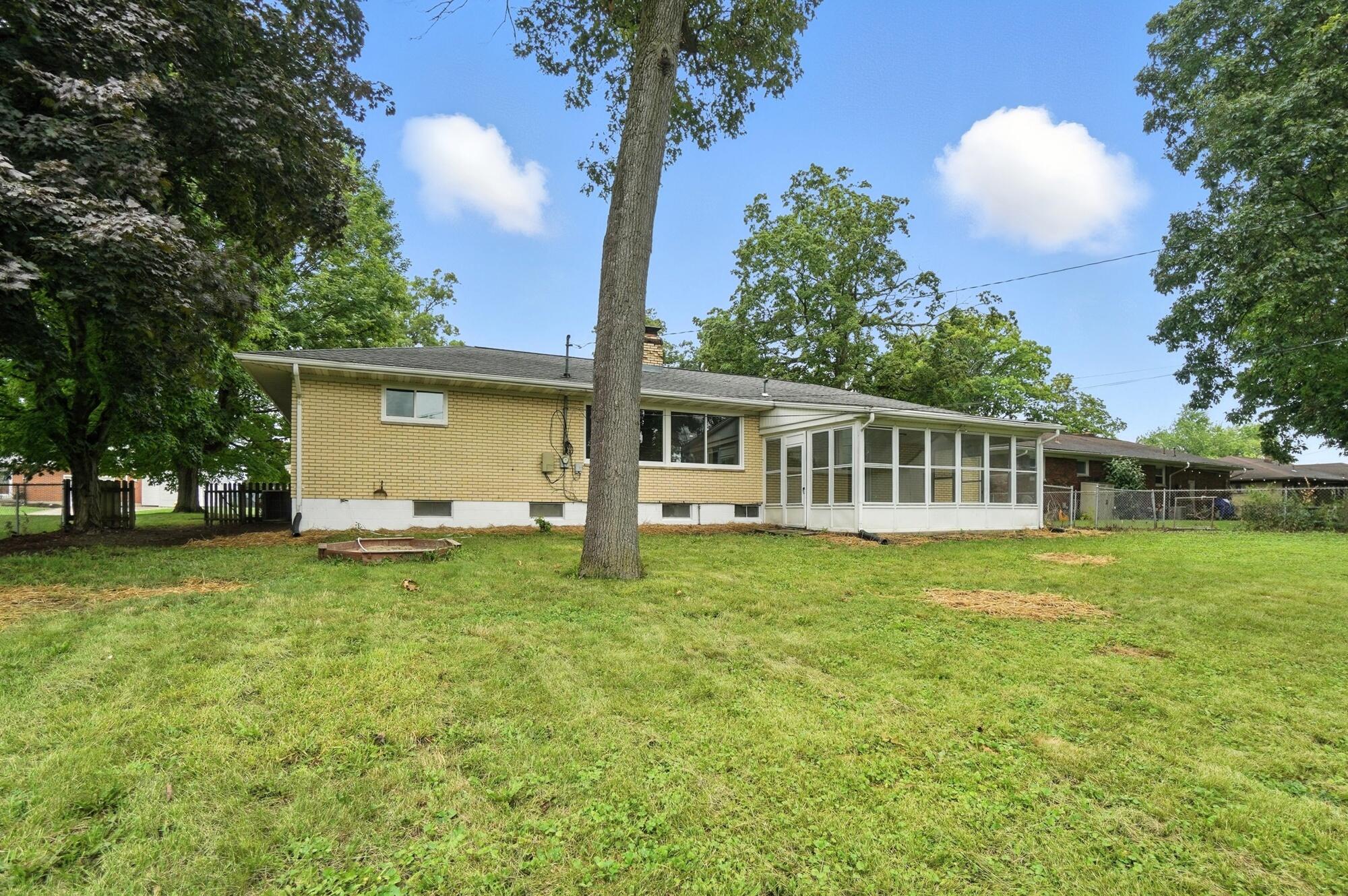 1709 Thomas Drive, Springfield, Ohio 45503