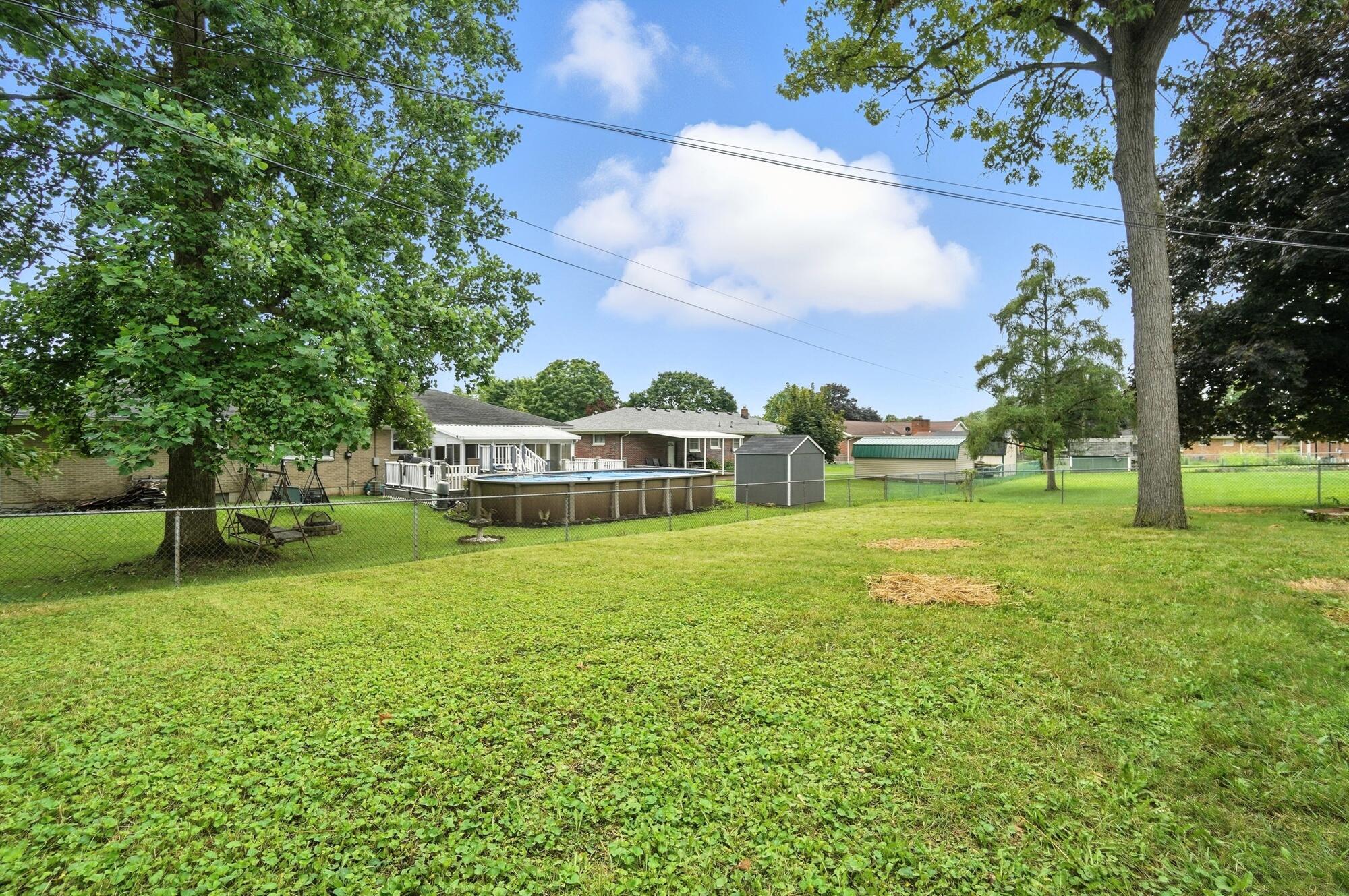 1709 Thomas Drive, Springfield, Ohio 45503