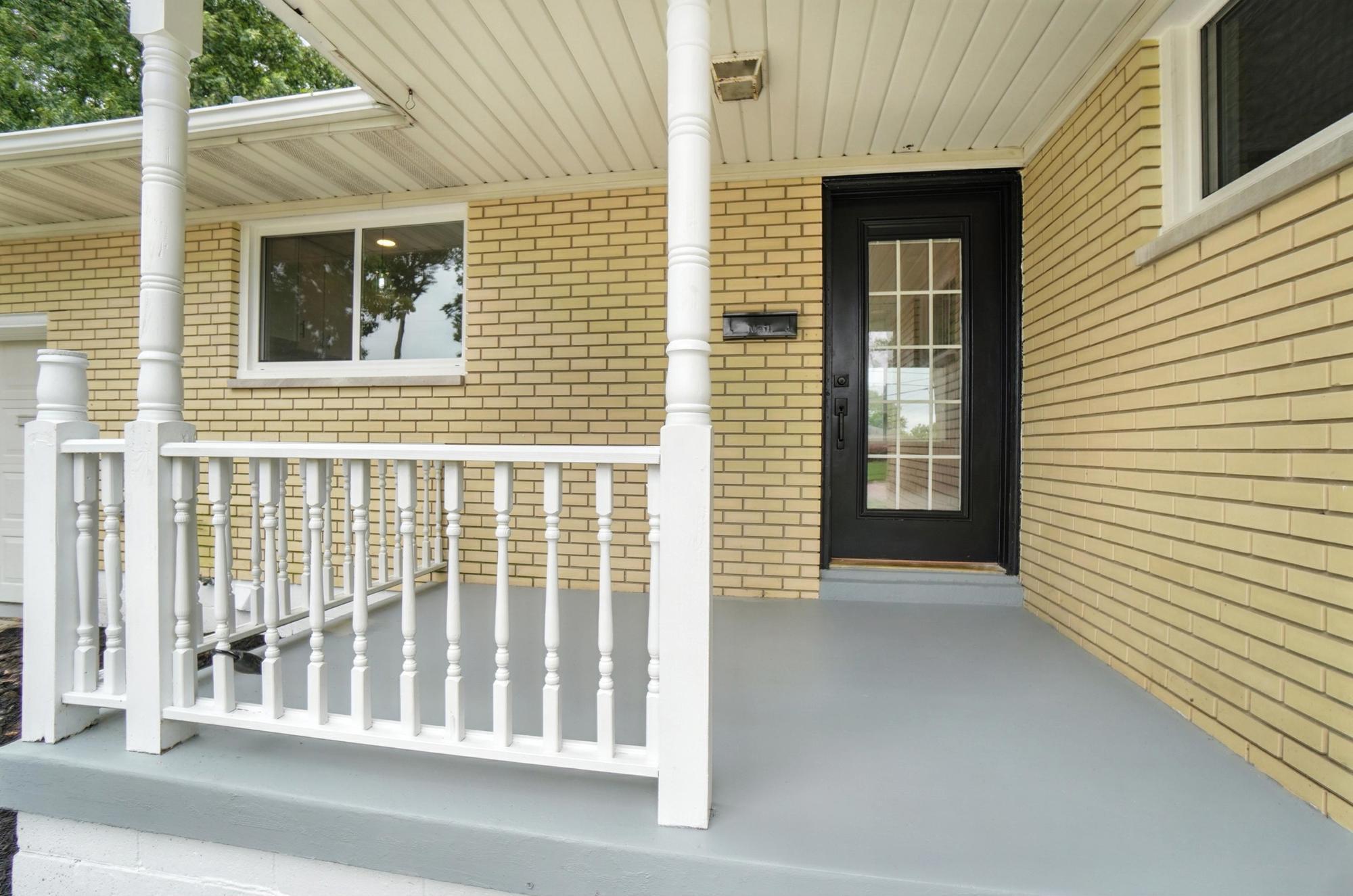 1709 Thomas Drive, Springfield, Ohio 45503