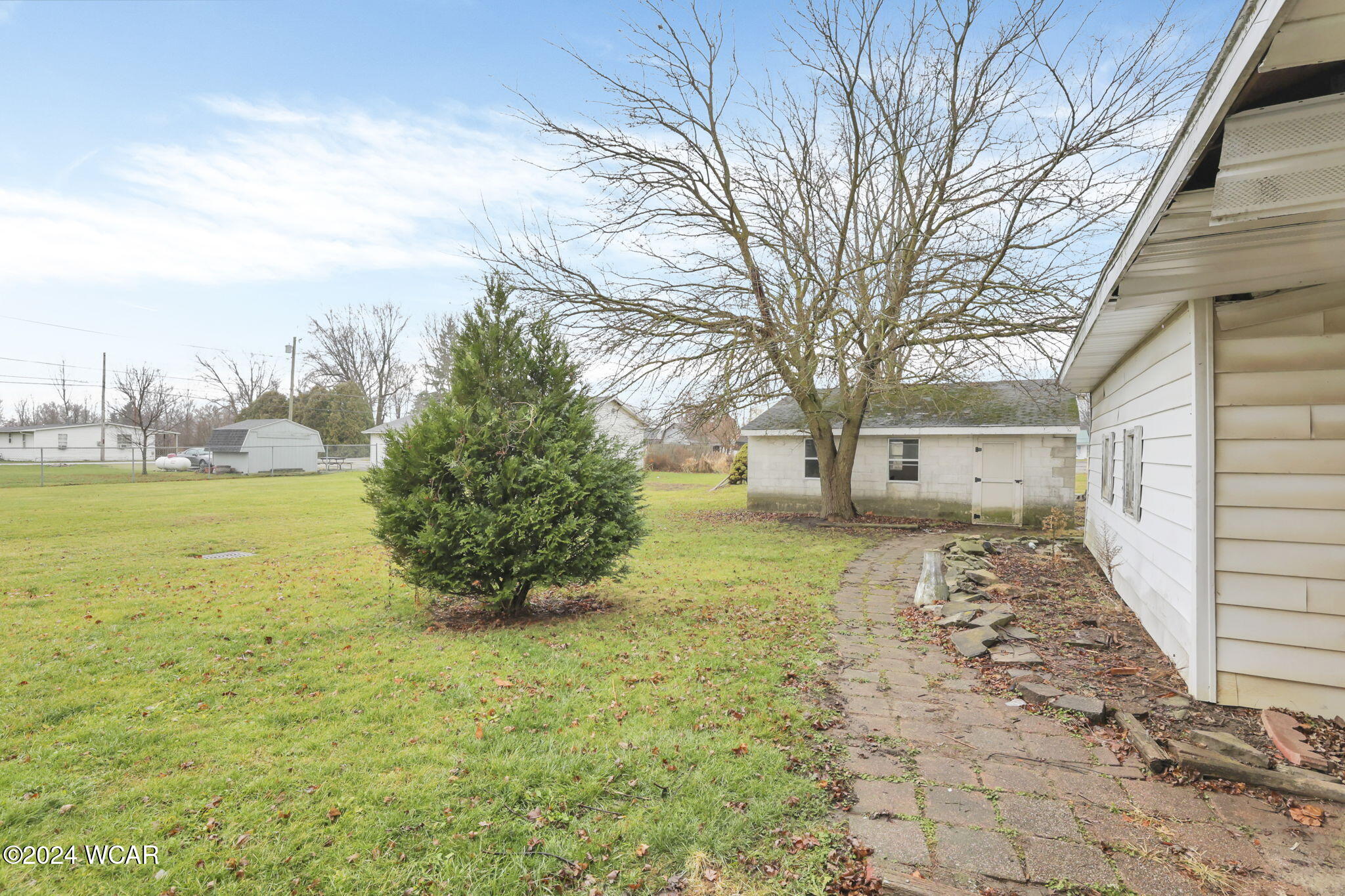 210 Front Street, Alger, Ohio