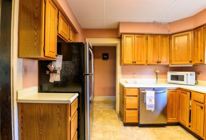 Kitchen pic #2
