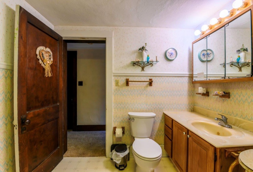 Full Bath pic #2