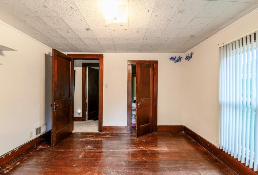 Upstairs Bedroom #2 pic 2