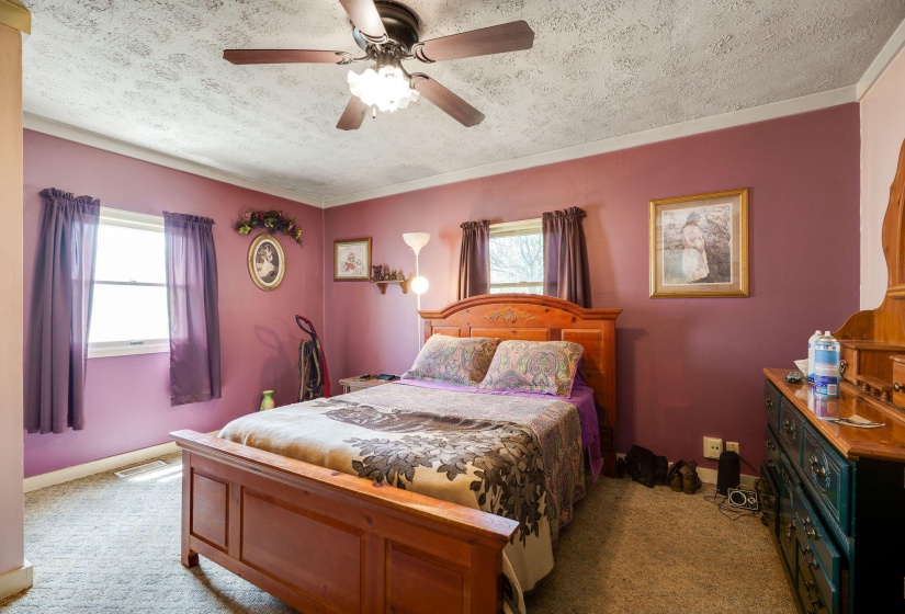22-web-or-mls-827-barker-dr