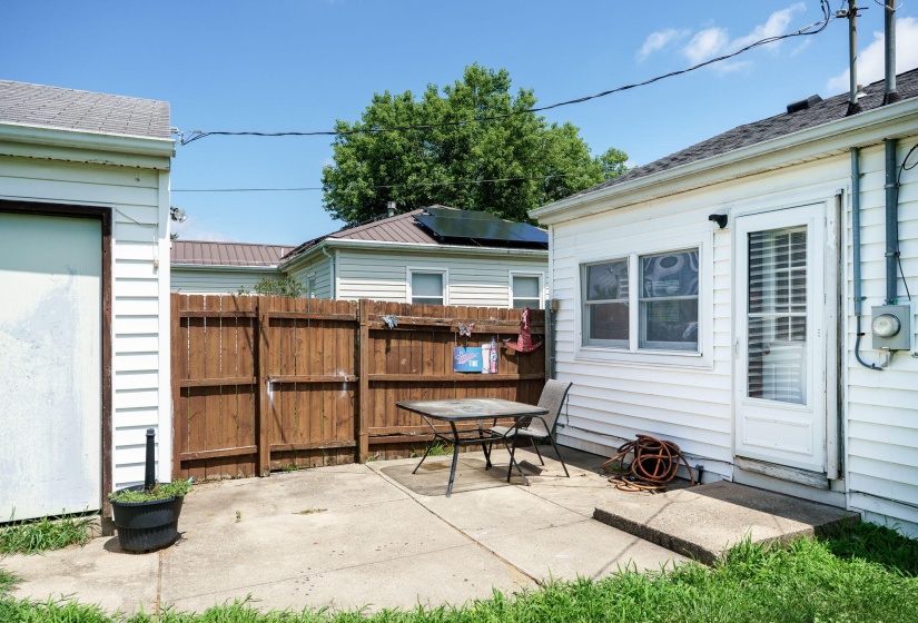 34-web-or-mls-827-barker-dr