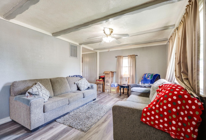 6-web-or-mls-827-barker-dr