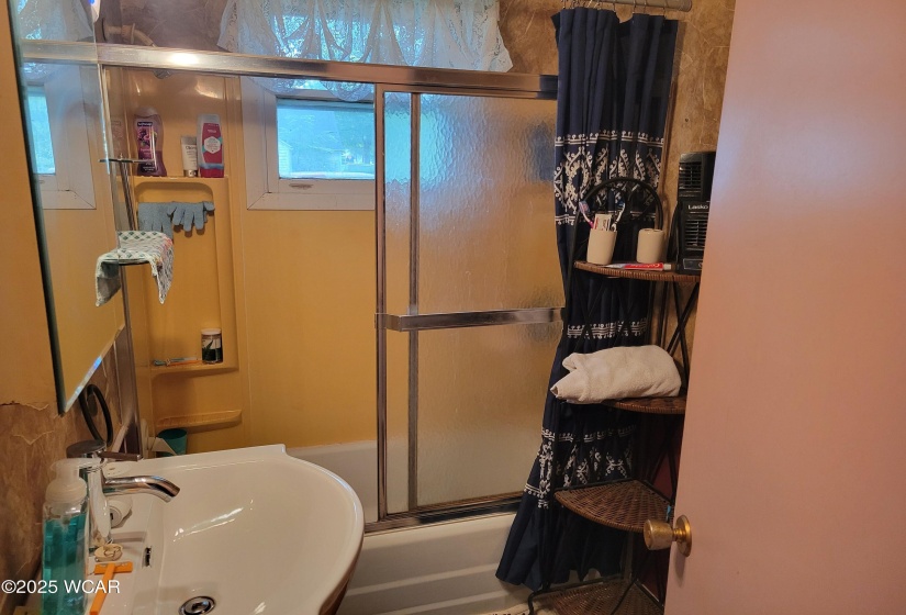 508 N. Johnson Street, Ada, Ohio, 2 Bedrooms Bedrooms, ,2 BathroomsBathrooms,Residential,For Sale,N. Johnson,307876