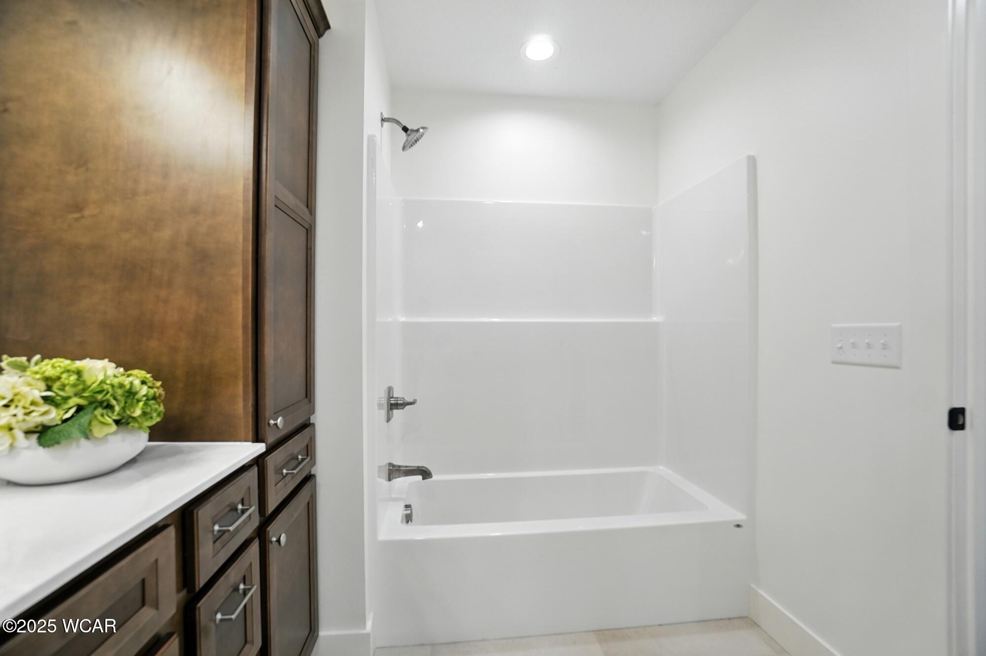 3687 Comanche Drive, Lima, Ohio