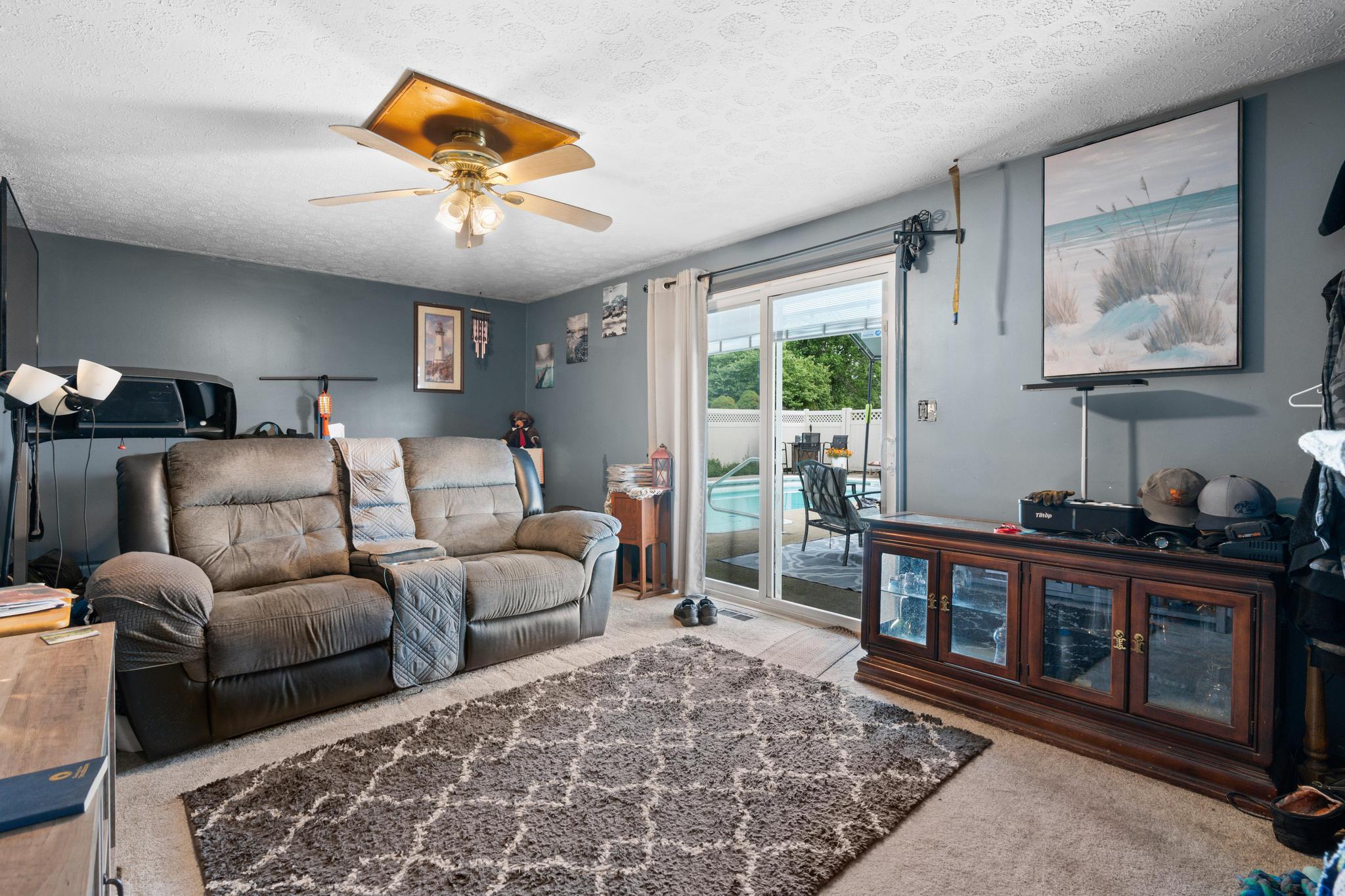 3172 Folk Ream Road, Springfield, Ohio 45502